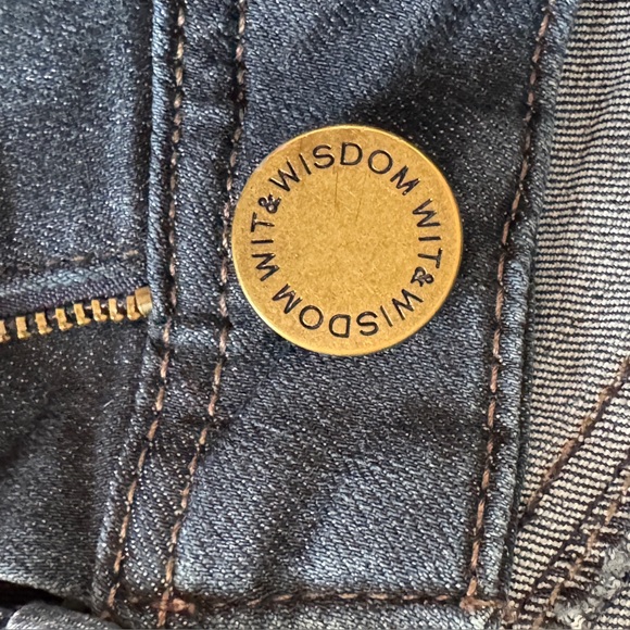 Wit & Wisdom Dark Denim Brittany ‘Ab’Solution Bootcut Jeans Size 8 Petite - Picture 3 of 10